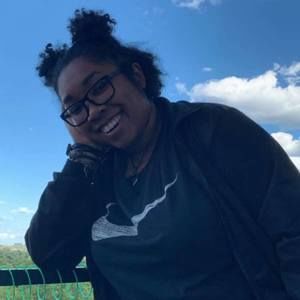 Meet your Posher, Sarafina